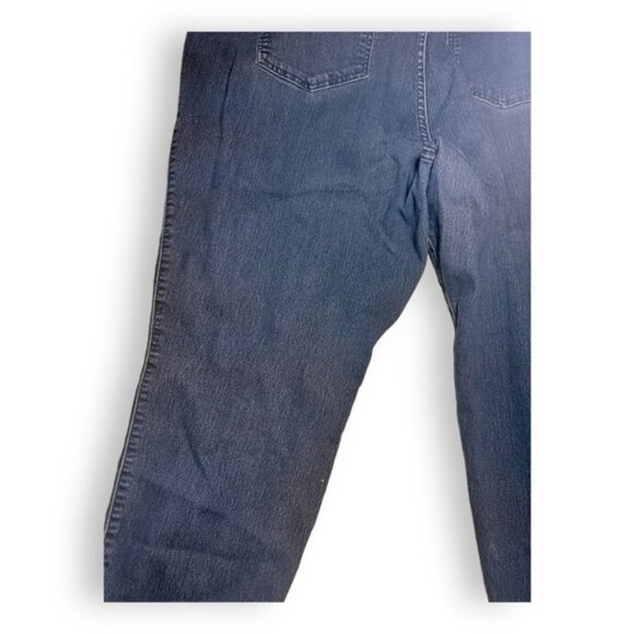 Women’s torrid 24 S Short Skinny Super Stretch High Rise Jegging Darkest Wash - Picture 5 of 12